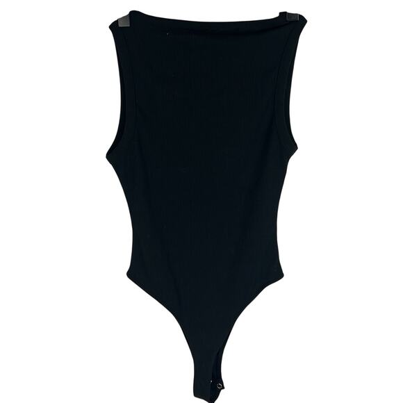 Boohoo Black Sleeveless Ribbed Bodysuit Button detail Size 4 NWT Fall Winter - Picture 2 of 8